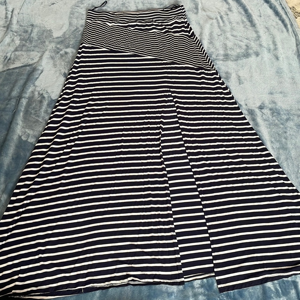 Maxi stripe skirt